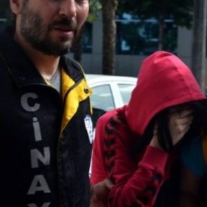 Bursa'da üvey babasını öldüren genç kız "babamı öldürdüm ambulans çağırın" diye bağırdı