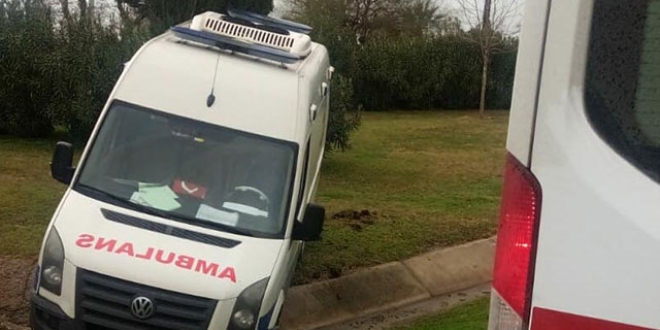 Hasta sevki yapan ambulans kaza yaptı: 2 yaralı
