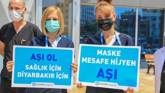 Diyarbakır'da sağlık çalışanları aşı çağrısı yaptı
