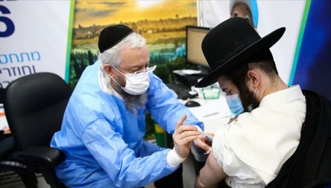 İsrail üçüncü doz aşıyla Kovid-19 salgınının önüne geçmeye çalışıyor