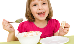 Düzenli kahvaltı yapan çocuklarda obezite oranı düşük