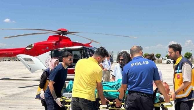 78 Yaşındaki Hasta Ambulans Helikopterle Adana’ya Sevk Edildi