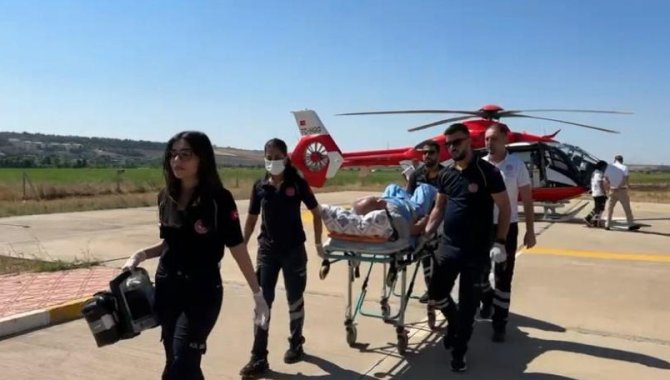 Diyarbakır’da Kalça Kemiği Kırılan Hasta, Ambulans Helikopter İle Hastaneye Sevk Edildi
