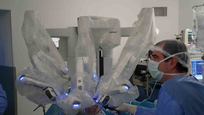 Robotik Cerrahiyle Aynı Anda İki Ameliyat