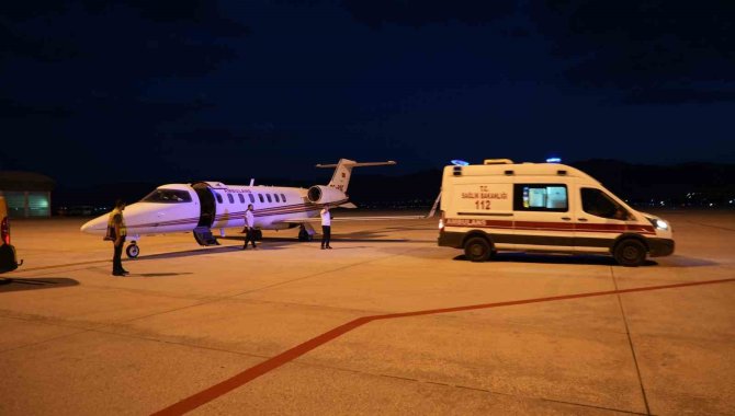 Bir Günlük Bebek İçin Ambulans Uçak Havalandı