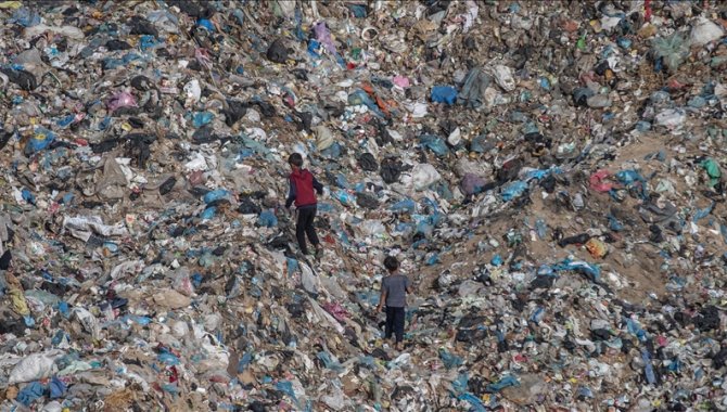 Gazze'de biriken atıklar çevre tahribatının boyutunu ortaya koyuyor