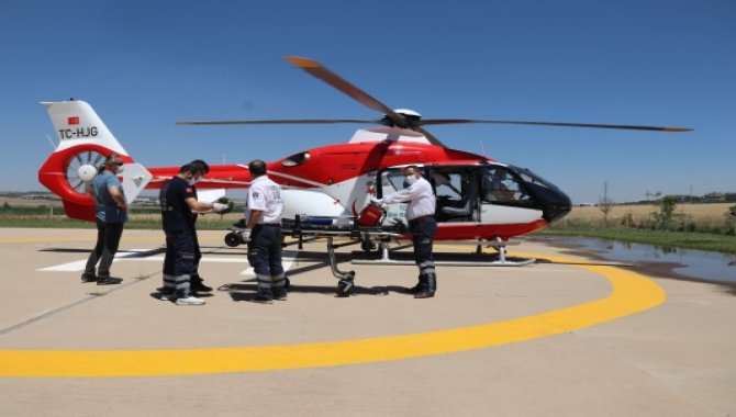 80 Yaşındaki Hasta İçin Ambulans Helikopter Havalandı