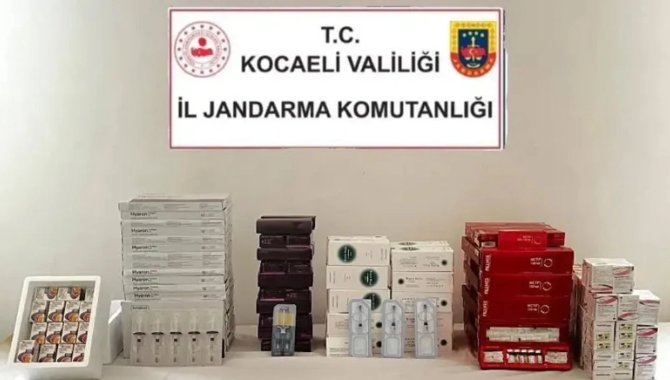 Kocaeli'de kaçak ilaç operasyonunda 3 zanlı yakalandı