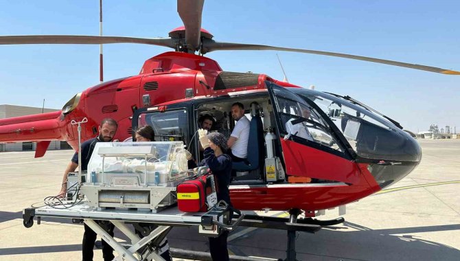 Şırnak’ta Ambulans Helikopter Umut Bebek İçin Havalandı