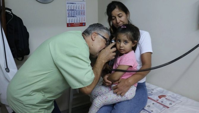 Yalova'da mobil aile hekimliği hizmetinde doktor hastanın ayağına gidiyor