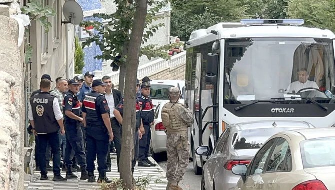 Tekirdağ'da bebeğe cinsel istismar suçundan tutuklu zanlılar yer gösterme için olay yerine getirildi