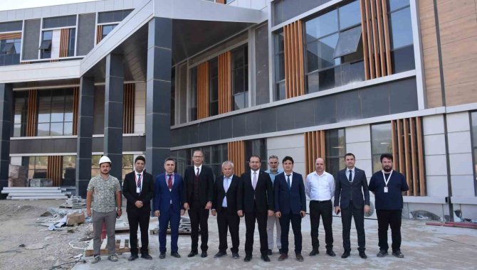 Yeni Çine Devlet Hastanesi, Hizmet İçin Gün Sayıyor