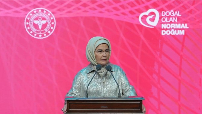 Emine Erdoğan'dan Normal Doğum Eylem Planına ilişkin paylaşım: