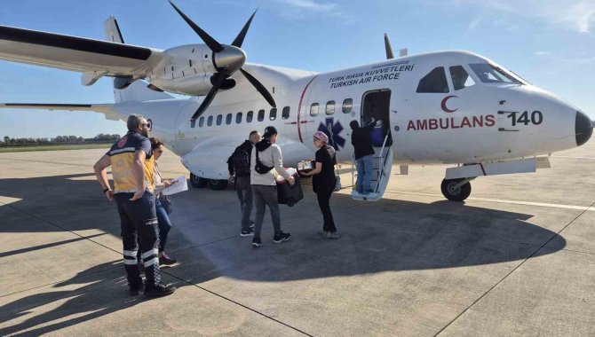 Hava Kuvvetlerine Ait Ambulans Uçak Organ Nakli Bekleyen Hasta İçin Havalandı