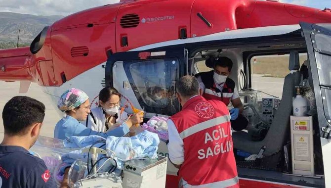 Helikopter Ambulans 22 Günlük Bebek İçin Havalandı