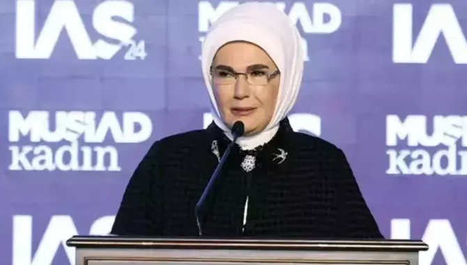 Emine Erdoğan, Uluslararası Farkındalık Zirvesi'nde "kadın" vurgusu yaptı: