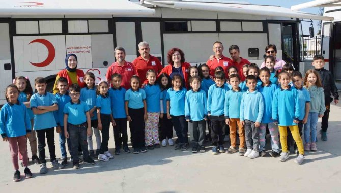 Öğrenci Velileri Kan Bağışında Bulundu