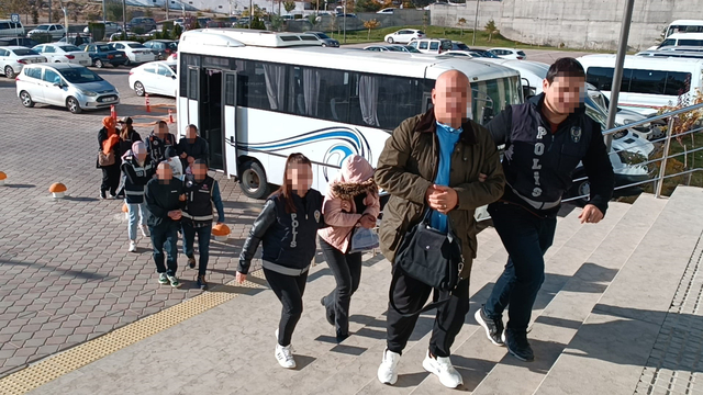 Kırıkkale'de "usulsüz sağlık raporu" operasyonunda yakalanan 18 şüpheli adliyede