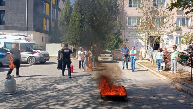 Babaeski'de sağlık personeline yangına müdahale eğitimi verildi