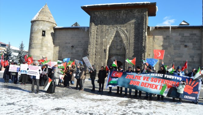 Erzurum'da sağlık çalışanları, dondurucu soğukta Gazze için yürüdü