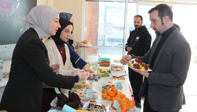 Nuh Naci Yazgan Üniversitesi'nde ilkokul yararına kermes düzenlendi