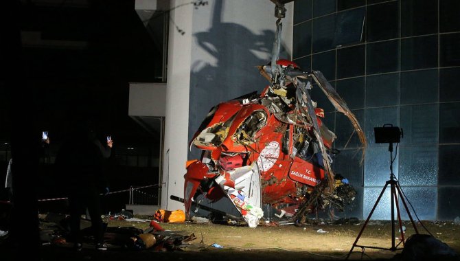 Muğla'da hastaneye çarparak düşen helikopterin enkazı kaldırıldı