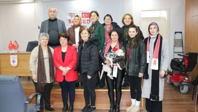 Sakarya Sağlık Çalışanları ve Emeklileri Derneği başkanlığına Mahmure Çolak seçildi