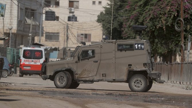 İsrail, ateşkes görüşmeleri ilerlemesine rağmen Gazze Şeridi'nde bir hastaneyi kuşattı