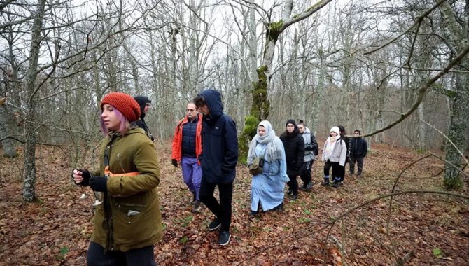 Sağlıklı yaşamak isteyenlerin yeni rotası "orman banyosu"