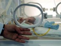 Parmak bebek için ambulans helikopter / Video