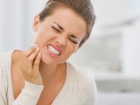 Gece başlayan diş ağrıları çürük belirtisi olabilir