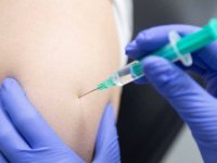 Başkentte aşı merkezlerinde yoğunluk yaşanıyor