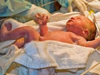 Skandal iddia! Yeni doğan bebek oksijen tüpü bitince öldü!