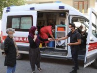Bingöl'de ambulanslardan yapılan anonslarla vatandaşlar aşıya davet ediliyor