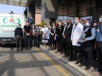 Adana'da Kovid-19'dan hayatını kaybeden doktor için çalıştığı hastanede tören düzenlendi