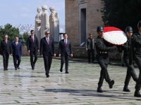 Sağlık Bakanı Memişoğlu, Anıtkabir'i ziyaret etti
