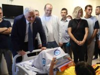 (Özel) Başkan Bakkalcıoğlu, Kalbi Tekrar Çalıştırılan Minik Ela’yı Esogü’de Ziyaret Etti