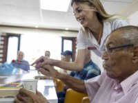 Gülümse Alzheimer Yaşam Merkezi’nde Hastalar Hayata Daha Sıkı Tutunuyor