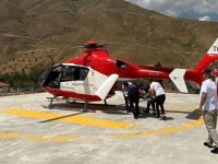 Van'da yüksekten düşen 4 yaşındaki çocuk ambulans helikopterle hastaneye ulaştırıldı