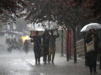 Şiddetli yağış uyarısı nedeniyle riskli bölgedeki hastalar geceyi hastanede geçirebilecek