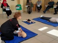 Öğretmen ve okul müdürlerine yönelik ilk yardım eğitim seminerleri verilmeye başlandı