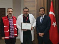 Samsun Eğitim Araştırma Hastanesi’ne Kızılay’dan Altın Madalya