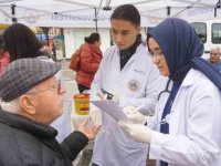 Edirne'de vatandaşların kan şekeri ve tansiyonu ölçüldü