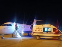 Van'da 4 aylık hasta bebek, ambulans uçakla İstanbul'a sevk edildi