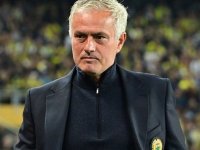 Fenerbahçe Teknik Direktörü Jose Mourinho, safra kesesinden operasyon geçirdi