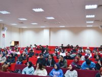 BŞEÜ'de "Sağlık Yönetiminde Kariyer Semineri" yapıldı